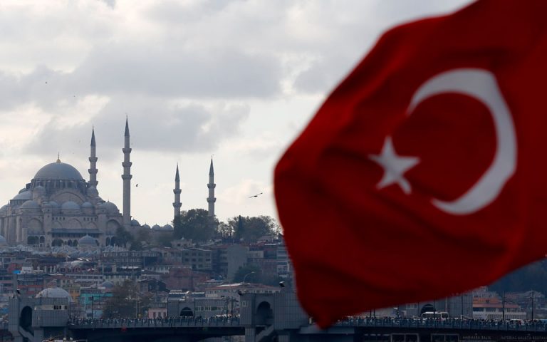 Τουρκία: Εντάλματα σύλληψης εις βάρος 53 στρατιωτικών για διασυνδέσεις με τον Γκιουλέν