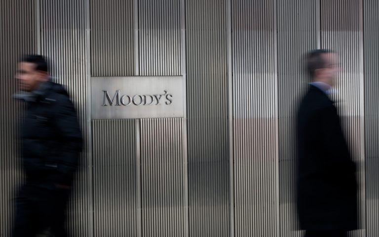 Moody’s: Θετικά μηνύματα αλλά και «καμπανάκι» για την κυπριακή οικονομία