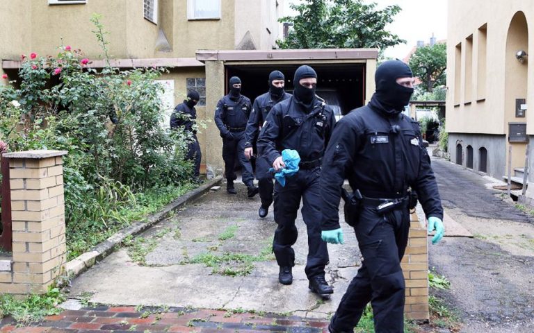 Γερμανία: Συνελήφθησαν έξι Σύροι που φέρονται να σχεδίαζαν τρομοκρατική επίθεση