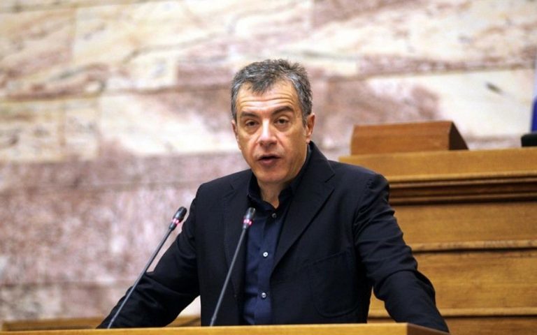 Θεοδωράκης: O νόμος της κυβέρνησης για τις φυλακές διευκολύνει τον Κουφοντίνα και τους όμοιους του