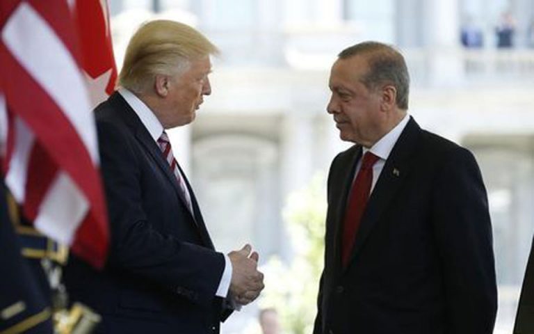 Σχέδιο για τη Συρία ανακοινώνει ο Ερντογάν, λίγο πριν τη συνομιλία με Τραμπ