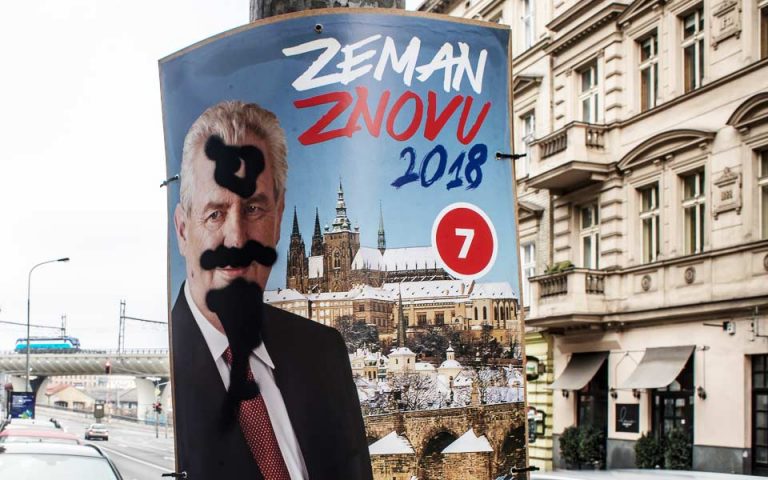 Τσεχία: Ο Μίλος Ζέμαν στην κρίση των ψηφοφόρων