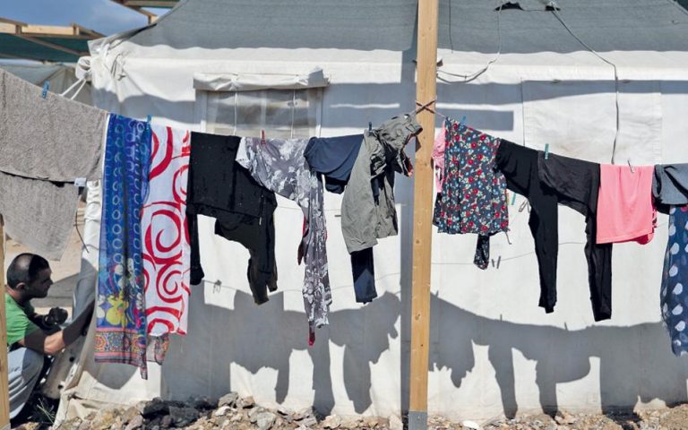 Διεθνής Αμνηστία: «Μη ασφαλής» ο προσφυγικός καταυλισμός στο Βαθύ της Σάμου
