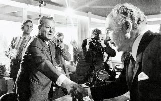 Βίλι Μπραντ και Βάλτερ Σέελ, αρχηγός του Κόμματος των Ελευθέρων Δημοκρατών, οι δύο εταίροι του κυβερνητικού συνασπισμού του 1969.