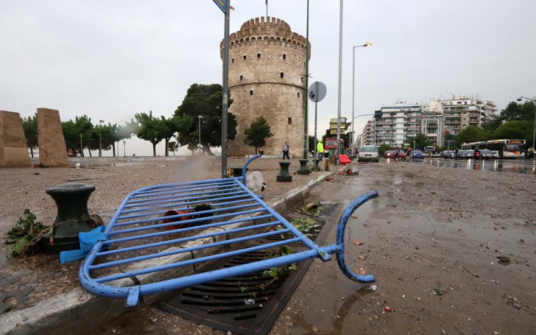 Αποκαθίστανται σταδιακά η ηλεκτροδότηση και η υδροδότηση στη Θεσσαλονίκη