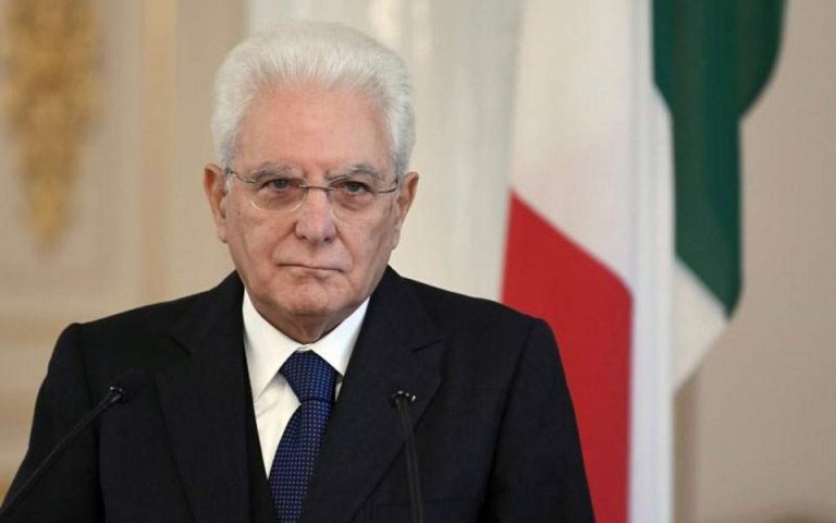 Ο Ιταλός πρόεδρος απορρίπτει τον υποψήφιο υπουργό Οικονομικών