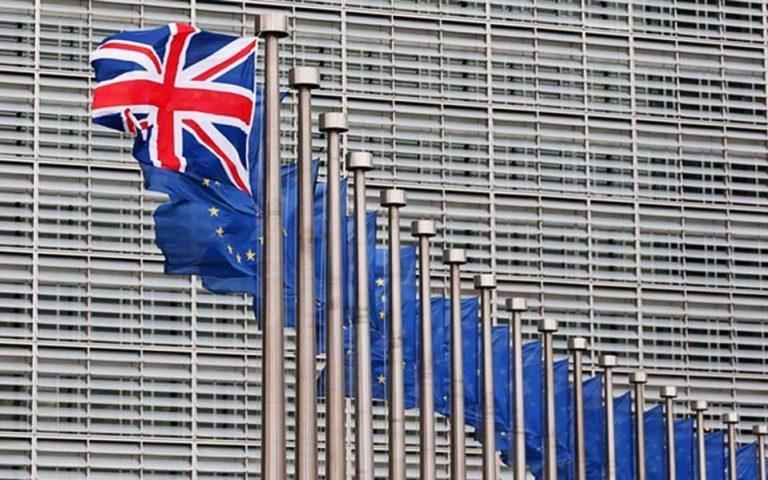 Την τελωνειακή διασύνδεση με Ε.Ε. επιθυμεί η Βρετανία