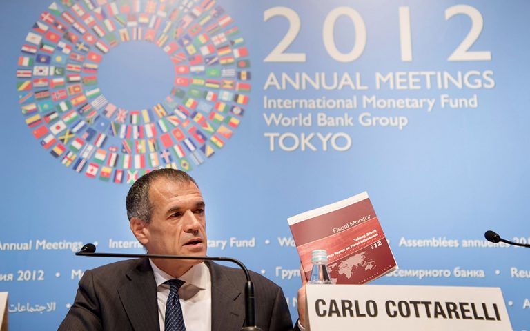 Ποιος είναι ο τεχνοκράτης Κάρλο Κοτταρέλλι που προορίζεται για πρωθυπουργός στην Ιταλία