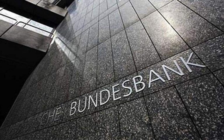 Εκθεση Bundesbank: Δεν είναι απαραίτητη η ελάφρυνση χρέους για την Ελλάδα