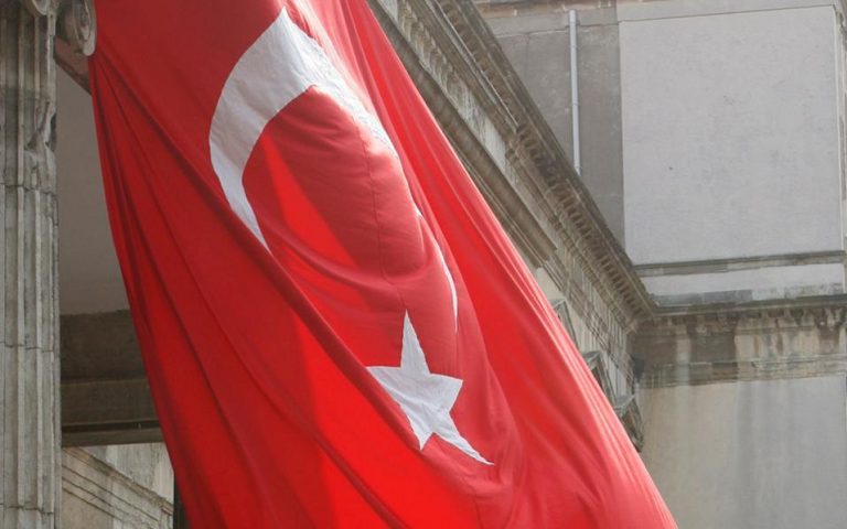 Τουρκία: Εντάλματα σύλληψης για 101 στελέχη της Πολεμικής Αεροπορίας