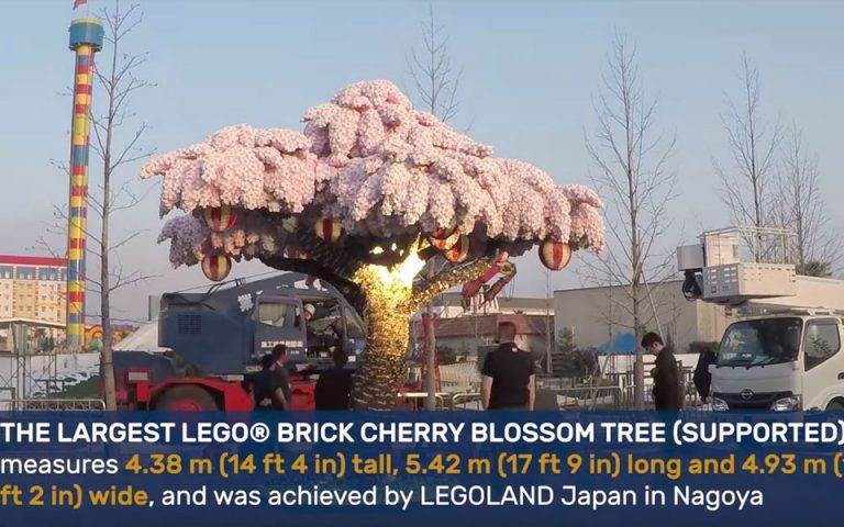 Ρεκόρ Γκίνες για την μεγαλύτερη ανθισμένη κερασιά από… LEGO (βίντεο)