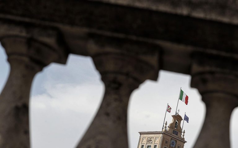Την παραμονή της χώρας στο ευρώ θέλουν οι Ιταλοί
