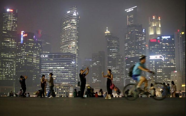 Σιγκαπούρη, ο «οικονομικός κόμβος» που θα φιλοξενήσει την ιστορική συνάντηση Τραμπ – Κιμ