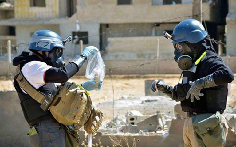 Γαλλία: «Πάγωμα» των περιουσιακών στοιχείων τριών προσώπων και εννέα εταιρειών σχετικά με τα χημικά όπλα στη Συρία