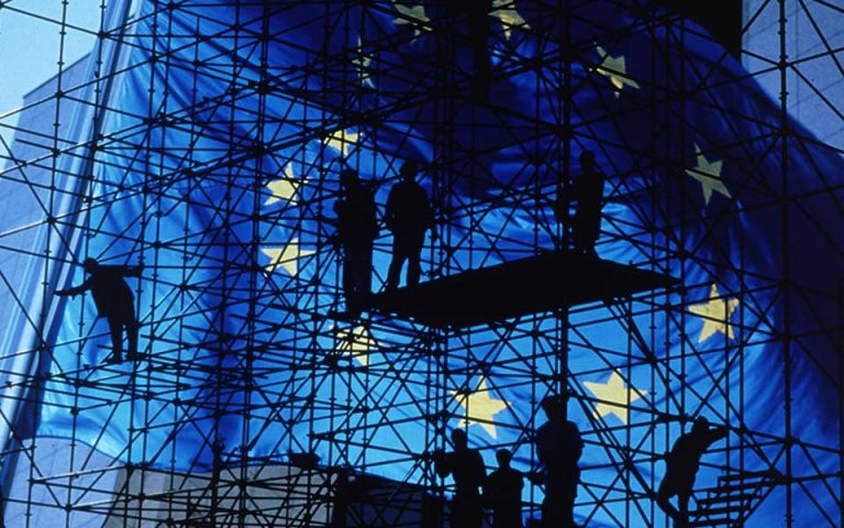 Γαλλία και Γερμανία θέλουν ευκολότερη αναδιάρθρωση ομολόγων χωρών της ευρωζώνης