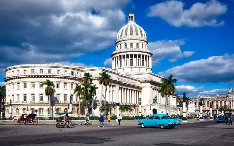 Διστακτική και αμφίθυμη η Κούβα απέναντι στην ελεύθερη οικονομία