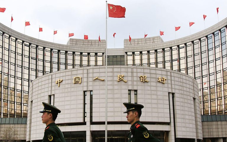 Ενεση ρευστότητας 74 δισ. δολ. από το Πεκίνο στις τράπεζες