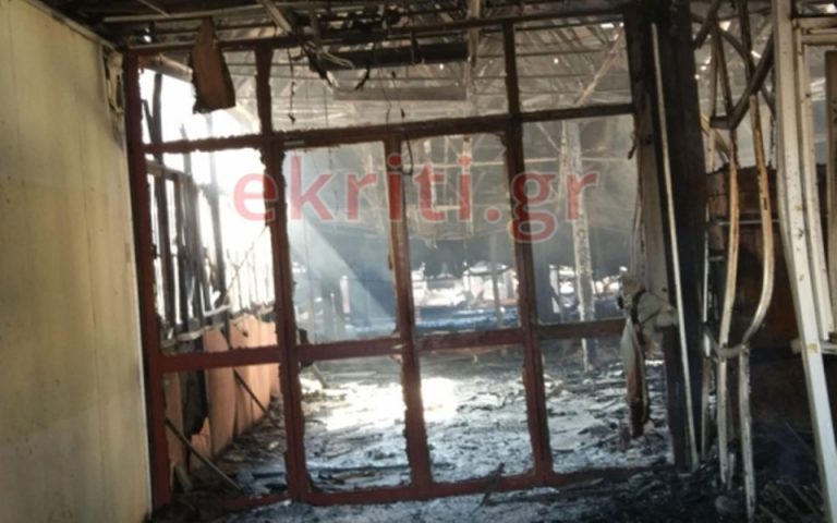 Σοβαρές ζημιές από τη μεγάλη πυρκαγιά στο Πανεπιστήμιο Κρήτης (φωτογραφίες)
