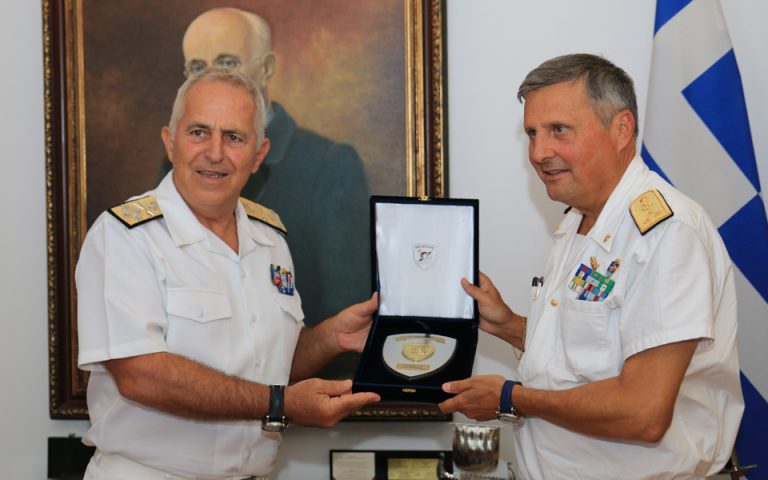Mε τον αρχηγό Στόλου του Πολεμικού Ναυτικού Ιταλίας συναντήθηκε ο αρχηγός ΓΕΕΘΑ