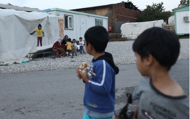 Στα 1,6 δισ. ευρώ η «βοήθεια» της Κομισιόν για το προσφυγικό στην Ελλάδα μέχρι σήμερα