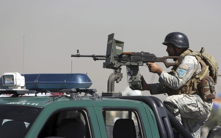 Αφγανιστάν: Σκοτώθηκαν 60 αστυνομικοί και στρατιώτες σε συγκρούσεις με τους Ταλιμπάν