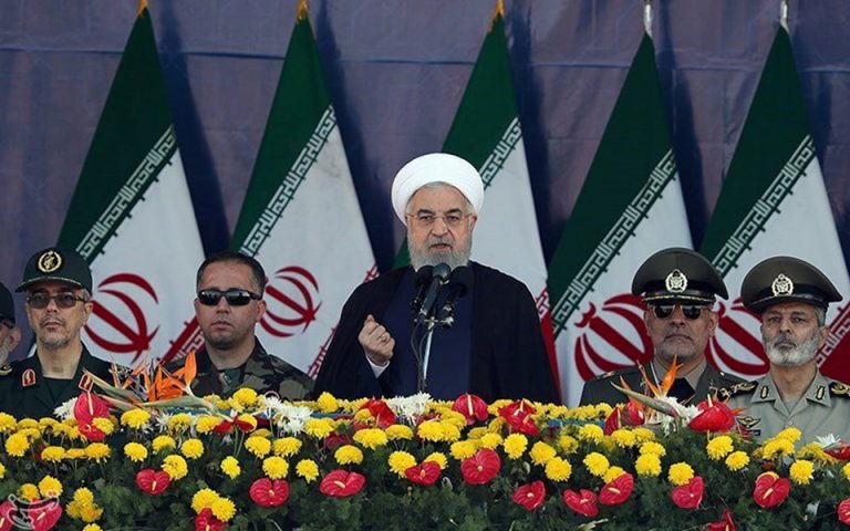 Ιράν – Ο Ροχανί υποσχέθηκε μια «τρομακτική απάντηση» μετά την επίθεση με 29 νεκρούς