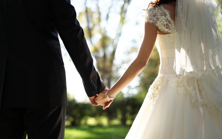 Καμία εμπλοκή στους fake γάμους λέει η Μητρόπολη Ιλίου