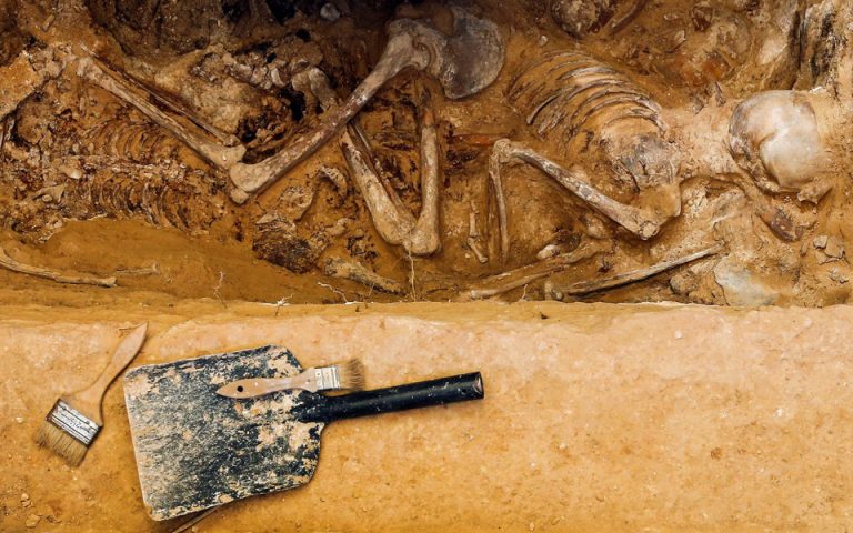 Ομαδικός τάφος με 112 σορούς – θύματα του Φράνκο αποκαλύφθηκε στην Ισπανία