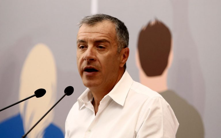 Στ. Θεοδωράκης: Οι ΣΥΡΙΖΑΝΕΛ πρέπει να ηττηθούν