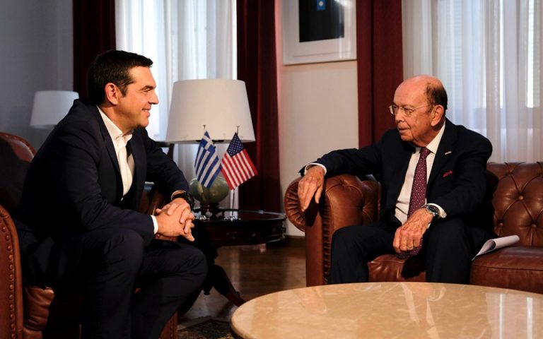 Αμερικανός υπουργός Εμπορίου: Οι ΗΠΑ στηρίζουν την Ελλάδα και την οικονομία της