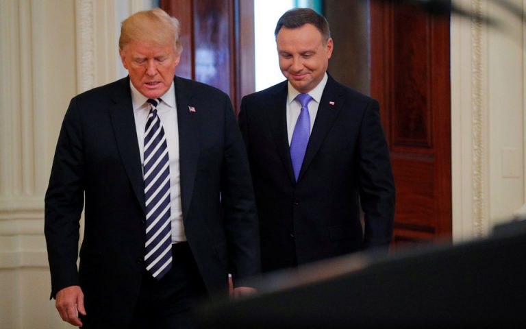 Μόνιμη αμερικανική βάση στην Πολωνία πρότεινε ο πρόεδρος της χώρας Αντρζεϊ Ντούντα