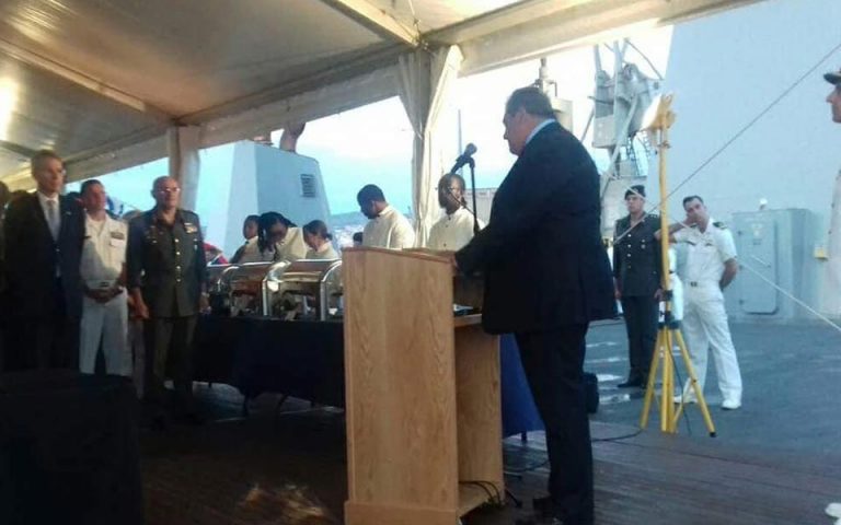 ΔΕΘ: Στο πλοίο Mount Whitney για την εκδήλωση της αμερικανικής αντιπροσωπείας ο Π. Καμμένος