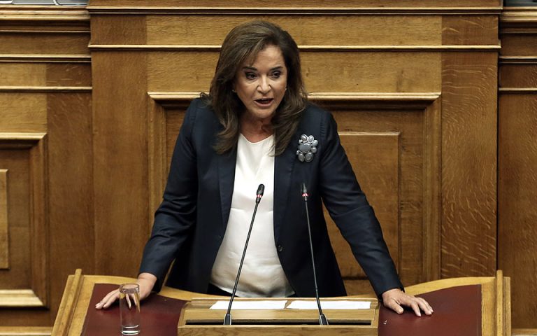 Αντιπρόεδρος της ΚΟ του ΕΛΚ επανεξελέγη η Ντόρα Μπακογιάννη