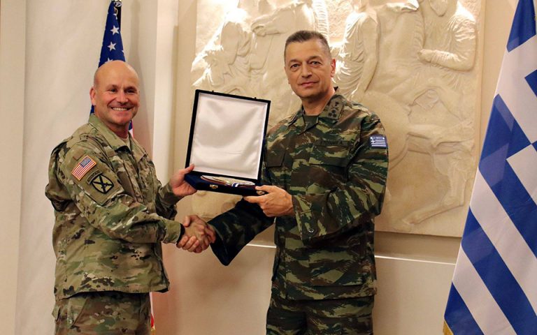 Συνάντηση του Αρχηγού ΓΕΣ με τον διοικητή του αμερικανικού στρατού στην Ευρώπη