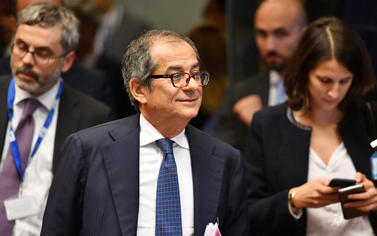 Ο μετριοπαθής Τρία, ο επιθετικός Σαλβίνι και το ιταλικό δημοσιονομικό έλλειμμα