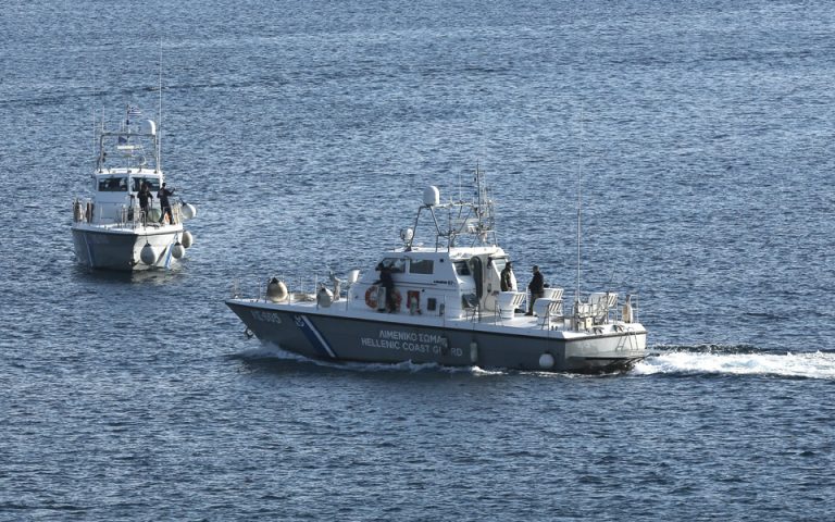 Ερευνες του Λιμενικού βόρεια της Αστυπάλαιας για τον εντοπισμό 36χρονου που έπεσε στη θάλασσα