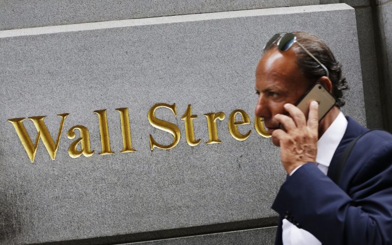 Δεύτερη ημέρα με ισχυρές απώλειες στη Wall Street