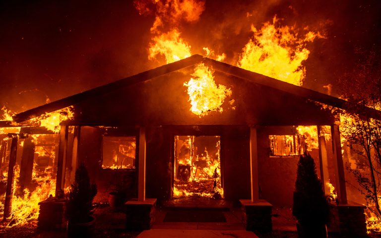 ΗΠΑ: Στους 76 οι νεκροί στην Καλιφόρνια από τις πυρκαγιές – Αγνοούνται 1.276 άνθρωποι