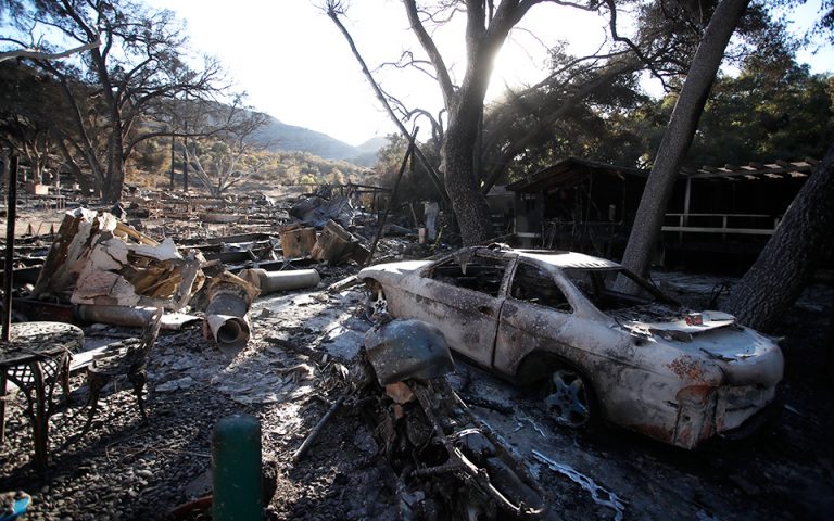 Καλιφόρνια: Στους 42 ανέβηκε ο αριθμός των θυμάτων από τη φονική πυρκαγιά Camp Fire