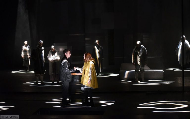 Φαρενάιτ 451 του Ραίη Μπράντμπερυ στο θέατρο ΠΟΡΤΑ