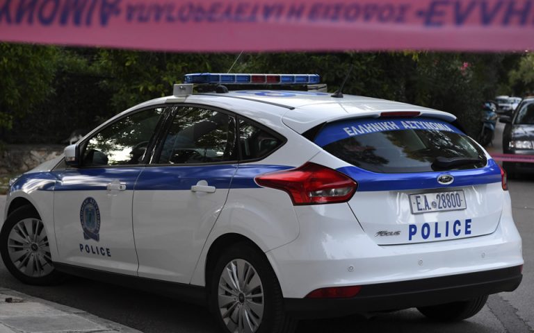 Συνελήφθη ο άνδρας που είχε εισβάλει με μαχαίρι στην πρεσβεία της Σερβίας