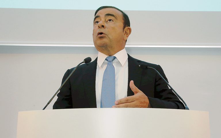 Η Renault στηρίζει την αποπομπή Γκοσν από τη διοίκηση της Nissan