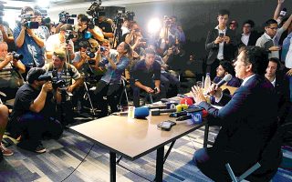 Ο πρόεδρος της CONMEBOL, Αλεχάντρο Ντομίνγκες, ανακοίνωσε ότι ο... εξόριστος τελικός θα διεξαχθεί 8 ή 9 Δεκεμβρίου.