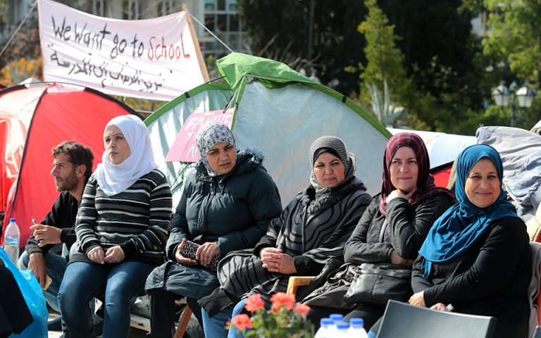 Το Βερολίνο επιβραβεύει την επιστροφή προσφύγων