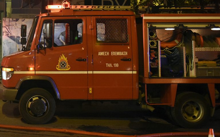 Φωτιά σε κατοικία στη Λάρισα – Απεγκλωβίστηκε ηλικιωμένη