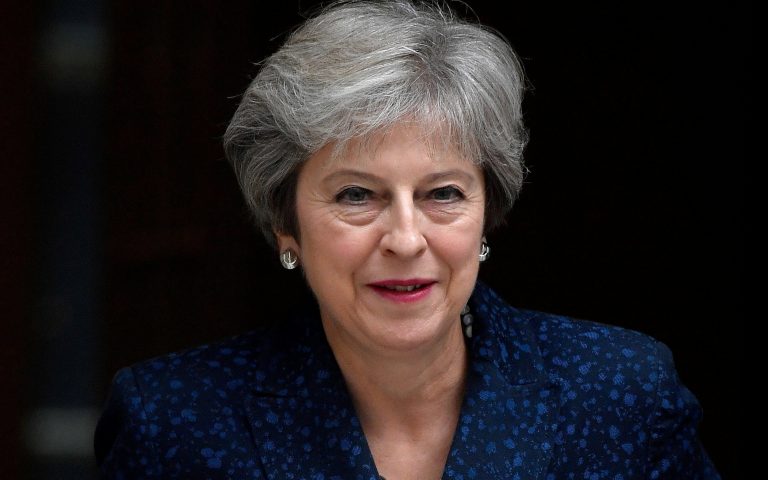 Sunday Times: Στα πρόθυρα παραίτησης τέσσερις υπουργοί της κυβέρνησης για το Brexit