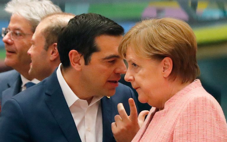 Bloomberg: Η Γερμανία ανοίγει την πόρτα στην Ελλάδα για την αναβολή των περικοπών των συντάξεων