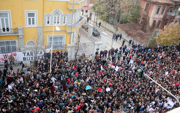 Διευρύνονται οι κινητοποιήσεις των φοιτητών στην Αλβανία