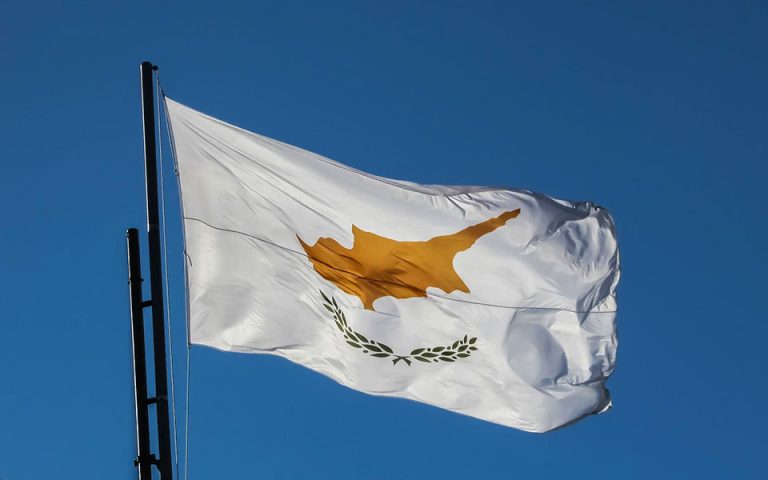 Κυπριακό ΥΠΕΞ: Οι δίαυλοι επικοινωνίας Ρωσίας-Ε.Ε. πρέπει να παραμείνουν ανοικτοί