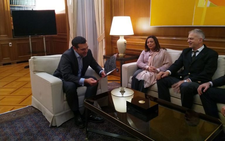 Συνάντηση του Αλ. Τσίπρα με την Τυνήσια κάτοχο του Νόμπελ Ειρήνης